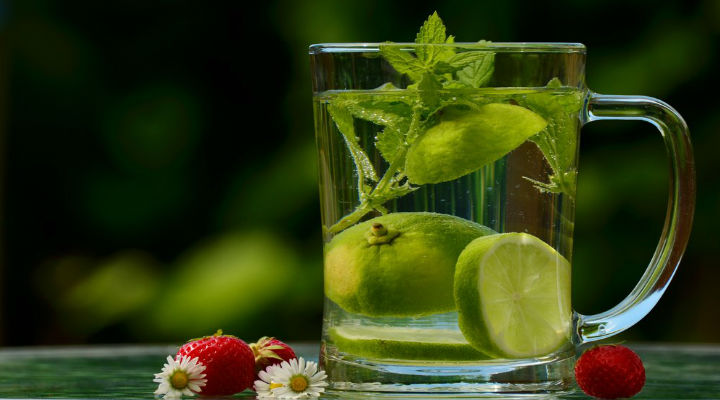 Holistic health benefits of detox water during monsoon season