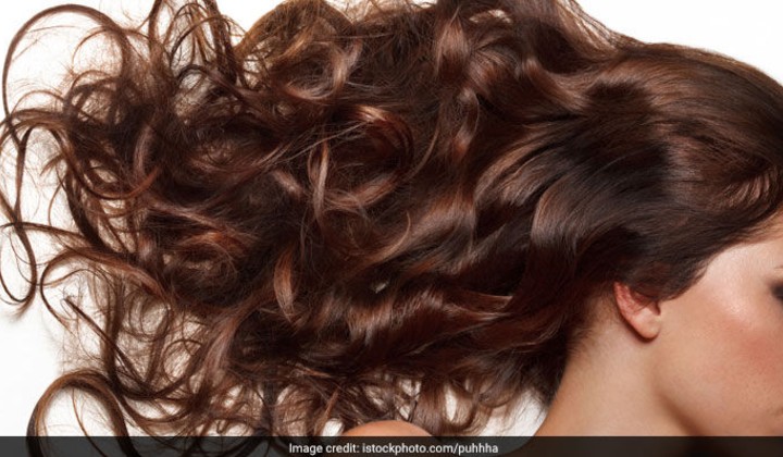 3 Haircare Tips for Women During Winters