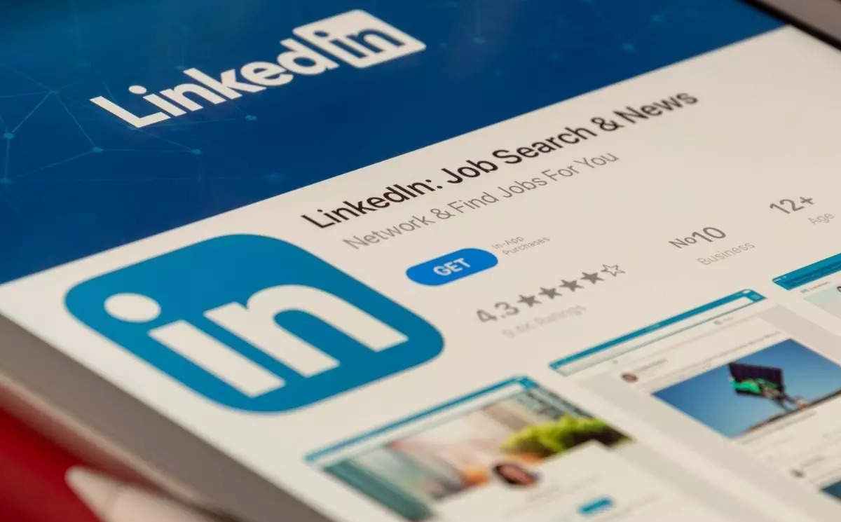 LinkedIn is now available in Hindi