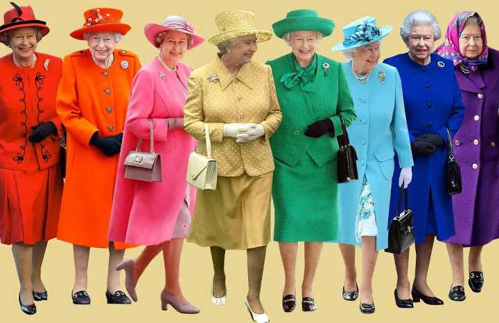 Why did Queen Elizabeth-II only used to wear Bright colors?