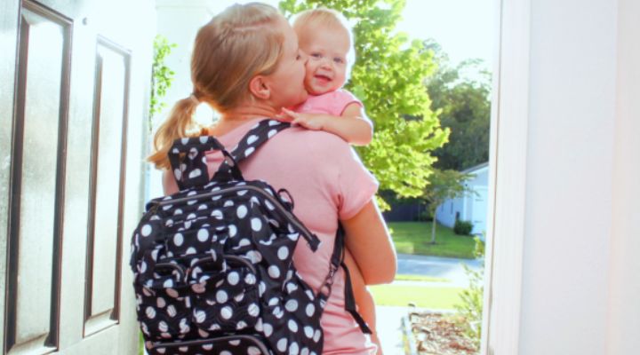 Essential Baby Bag Must-Haves: A Guide for On-the-Go Parents